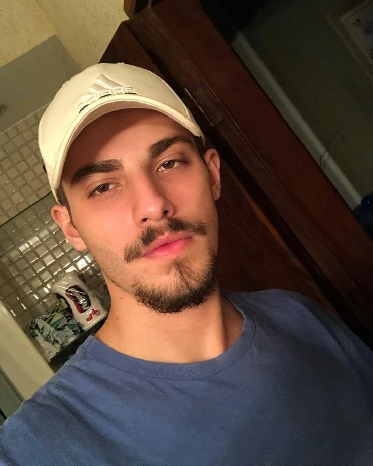 João R.