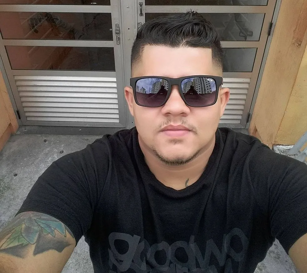 Carlos T.